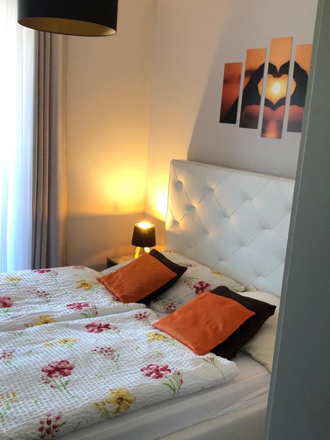 Ferienwohnung Szeged Gyoengye Lux Exterior foto